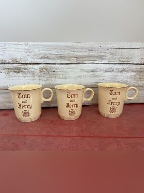 Set of 3 vintage 50s Homer Laughlin Tom & Jerry mugs